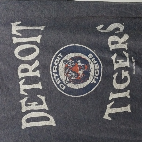 MLB Genuine Merchandise Detroit Tigers Navy Graphic T-Shirt Boy XL 14/16 - Picture 3 of 4